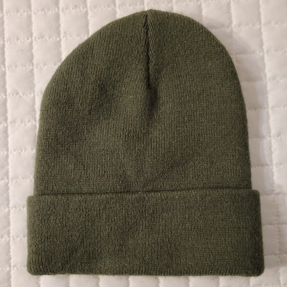 Carhartt Youth Olive Green Rib-Knit Cuffed Beanie Watch Hat Cabincore Winter Fun